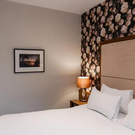 Customs House Country Inn Belcoo Room photo