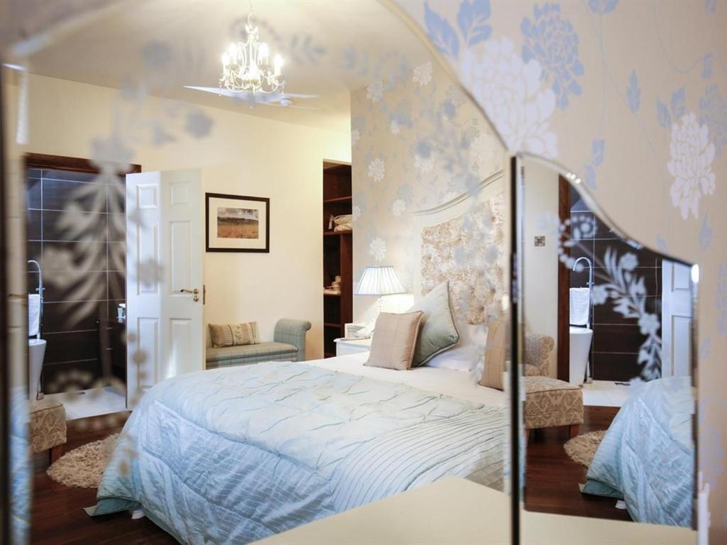 Customs House Country 4* Belcoo
