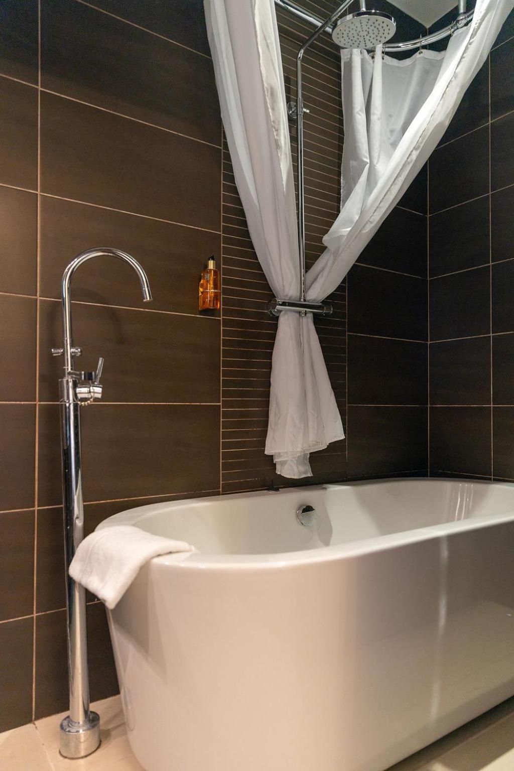 Hotel Customs House Country 4*