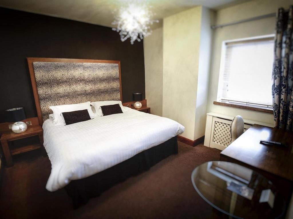Hotel Customs House Country 4*