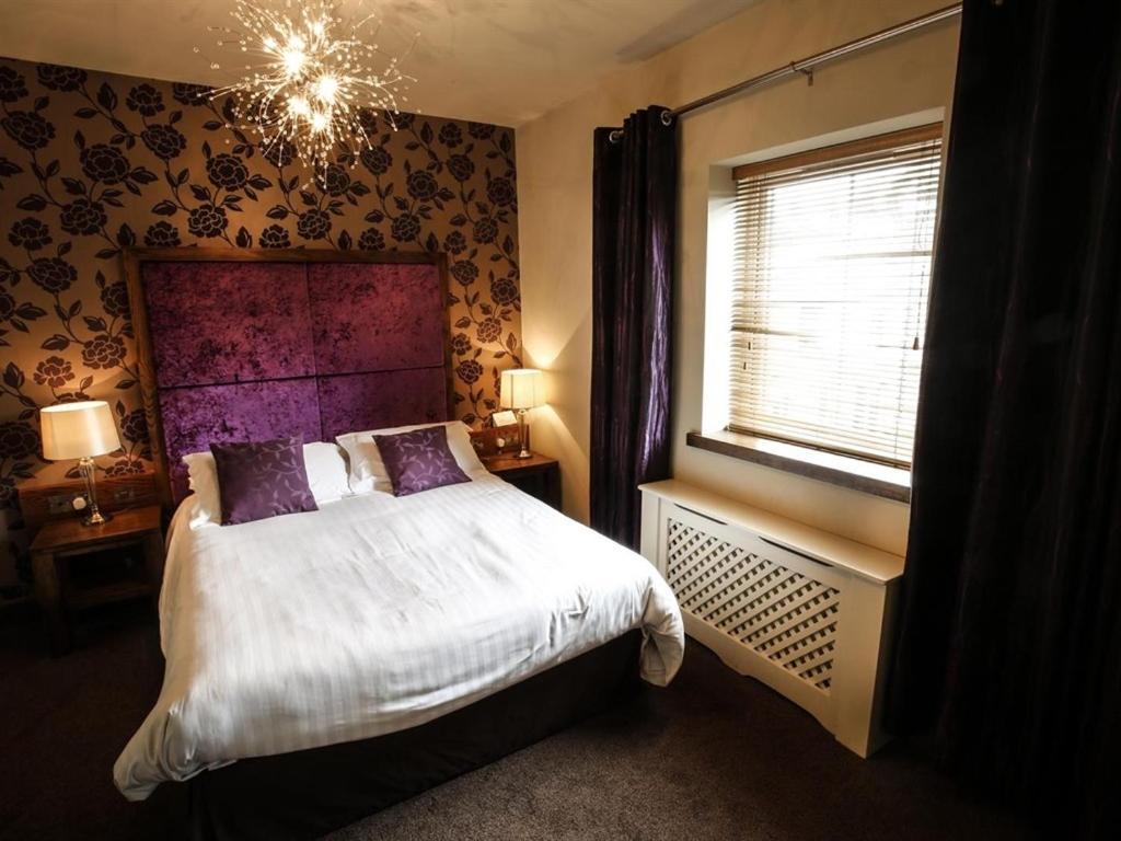 Customs House Country Hotel 4*